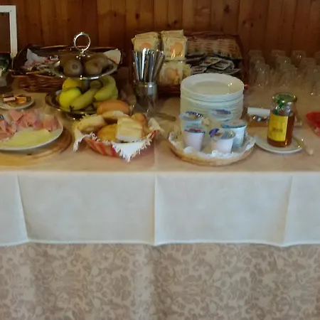Szálloda Bristol *